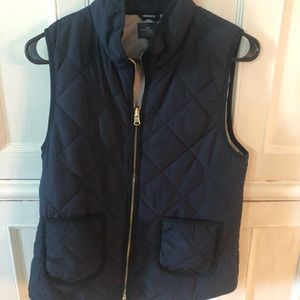Market Spruce navy quilted vest S